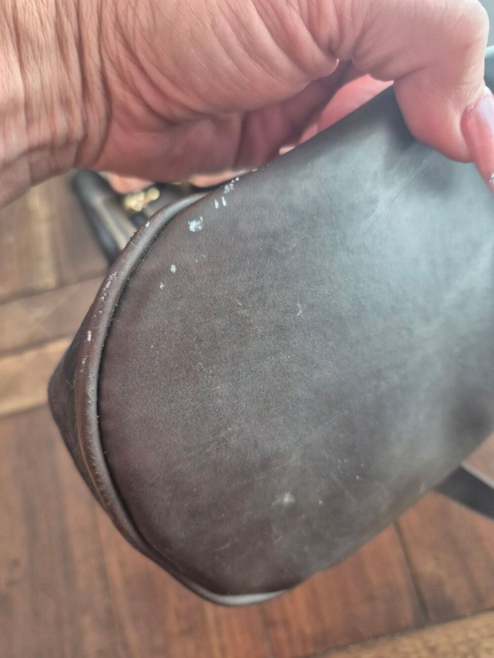 David Jones International Brown Leather Crossbody Backpack - Picture 5 of 7
